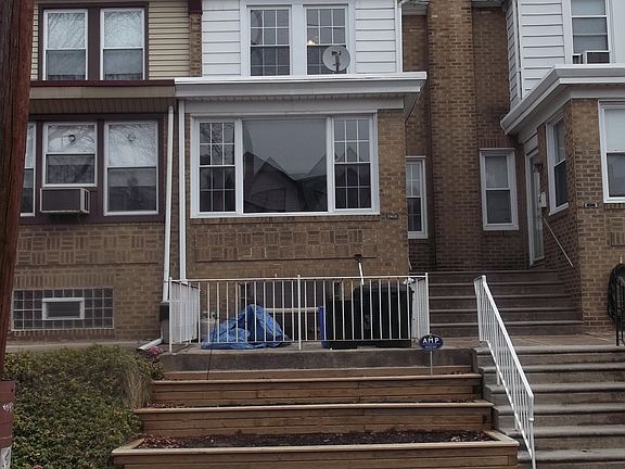4th image of 3421 Englewood St