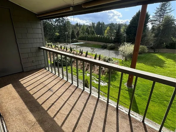 6355 137th Avenue NE #312, Redmond, WA 98052