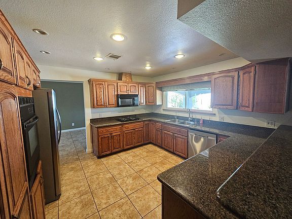 5th image of 5565 Annie Oakley Dr
