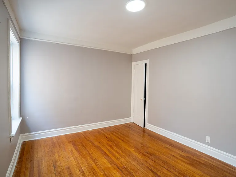 7035 S Indiana Ave #3 — Photo 6
