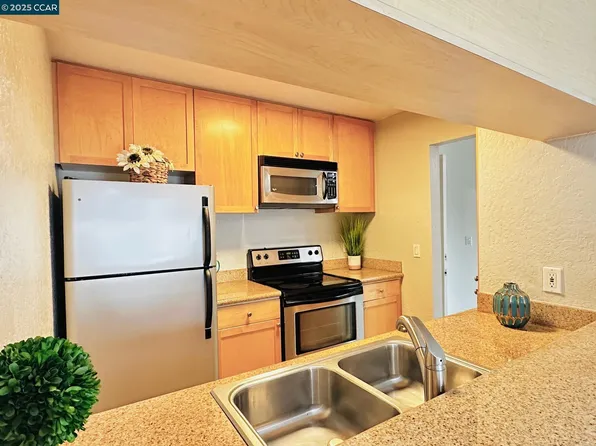 1087 Murrieta Blvd APT 151, Livermore, CA 94550