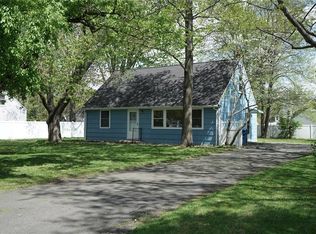 15 Sarah Ln, Monroe Township, NJ 08831