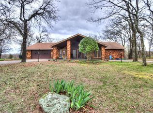 1017 Hickory Hill Rd, Sapulpa, OK 74066