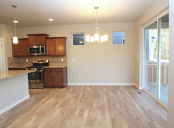 2nd image of 7920 161st St E