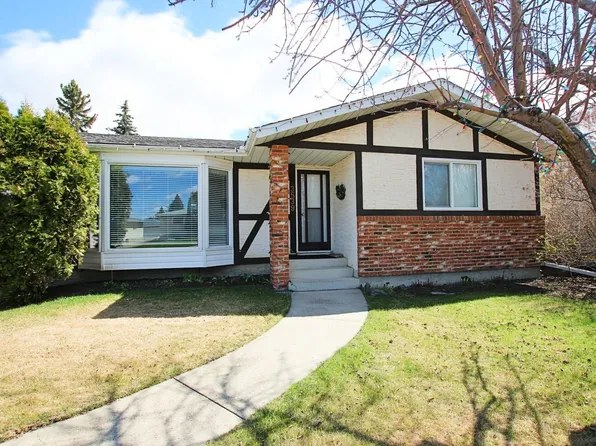 3539 104th St NW, Edmonton, AB T6J 2J8