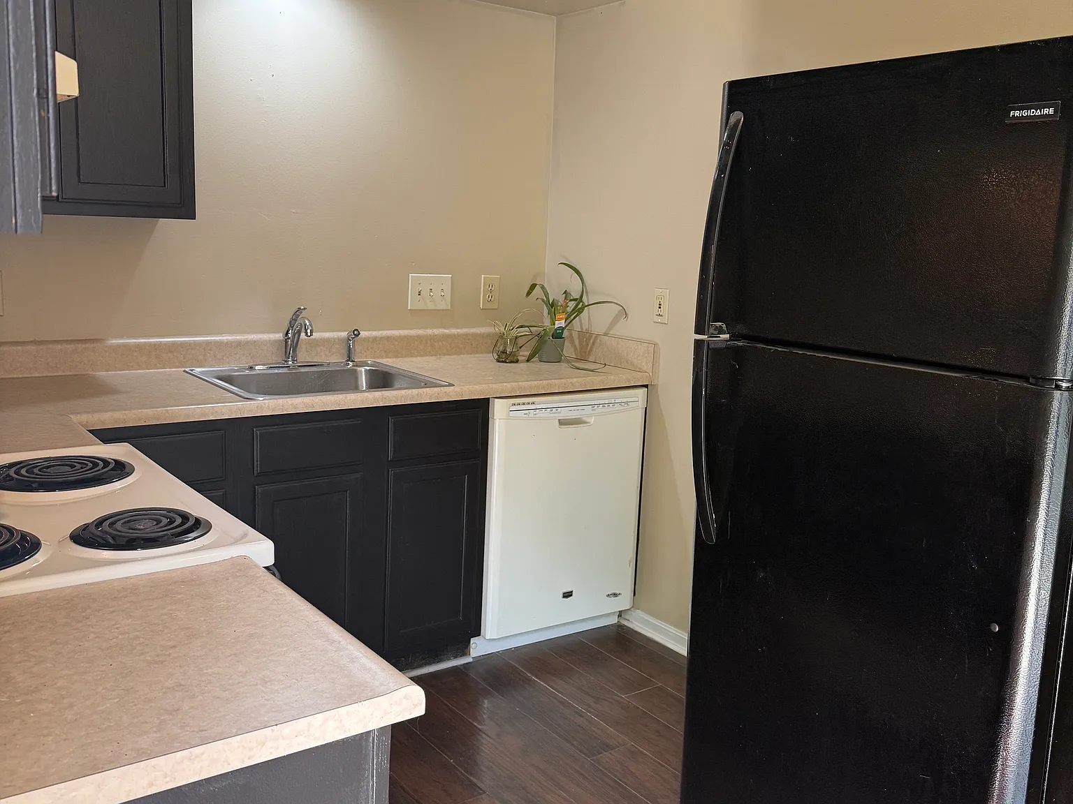 2 bed, 1536 sqft, $1,375 — Photo 3