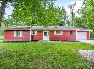 795 Columbia Rd, Valley City, OH 44280