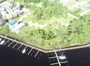 296 Sandalwood Trce, Carrabelle, FL 32322