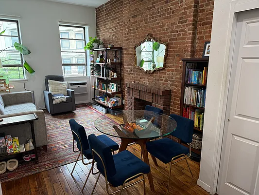 Rented by Joe Gotham LTD | media 27