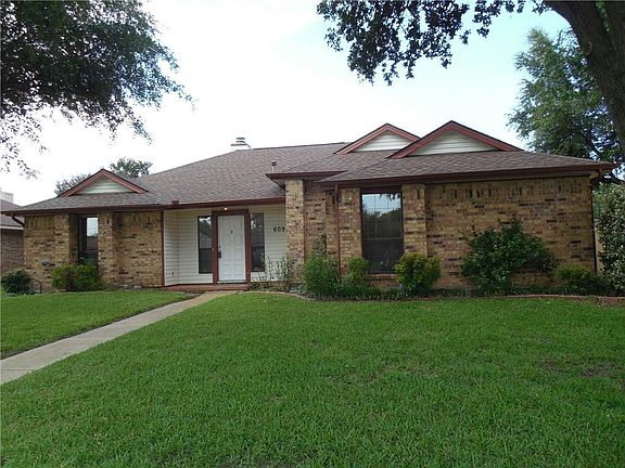 4th image of 609 Quail Hollow Dr