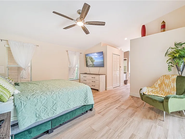 14980 Lake Olive Dr — Photo 15