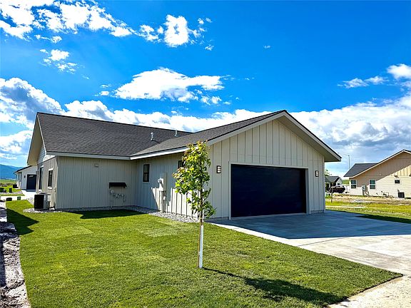 5th image of 813 Rivet Way