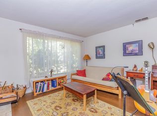 7208 Falcon Rd, Fair Oaks, CA 95628