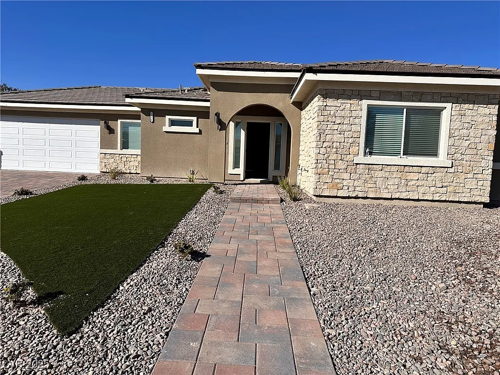 3 bed, 2.5 bath, 1970 sqft, $2,550 — Photo 1
