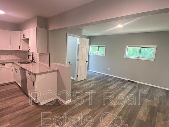 2nd image of 3814 Elbern Ave