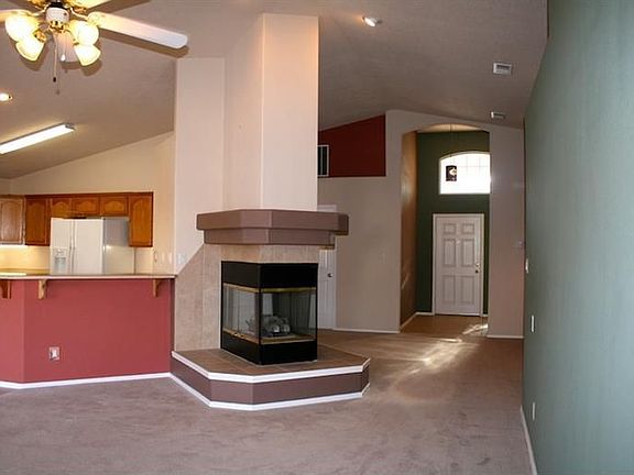 2nd image of 9812 Sierra Morena St NW