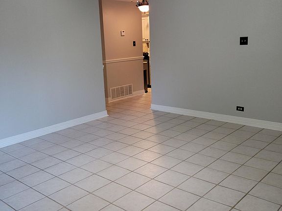 5th image of 7709 Broadway St APT 223