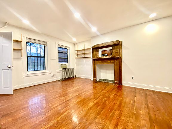 2nd image of 284 Hancock St #1