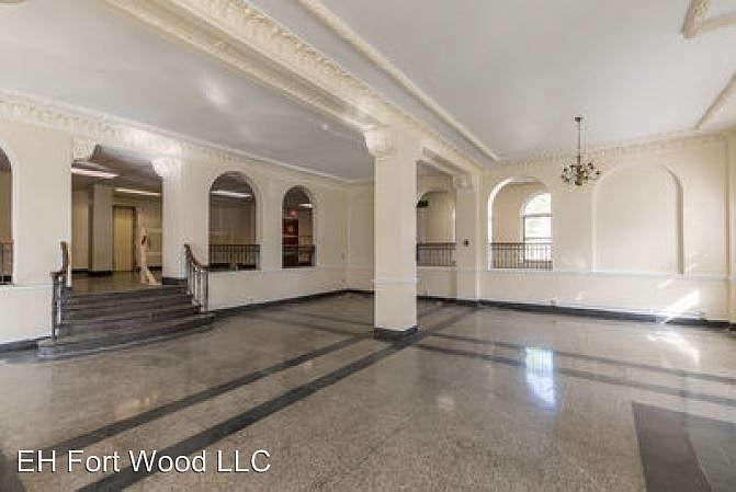 1st image of 870 Vine St APT 42
