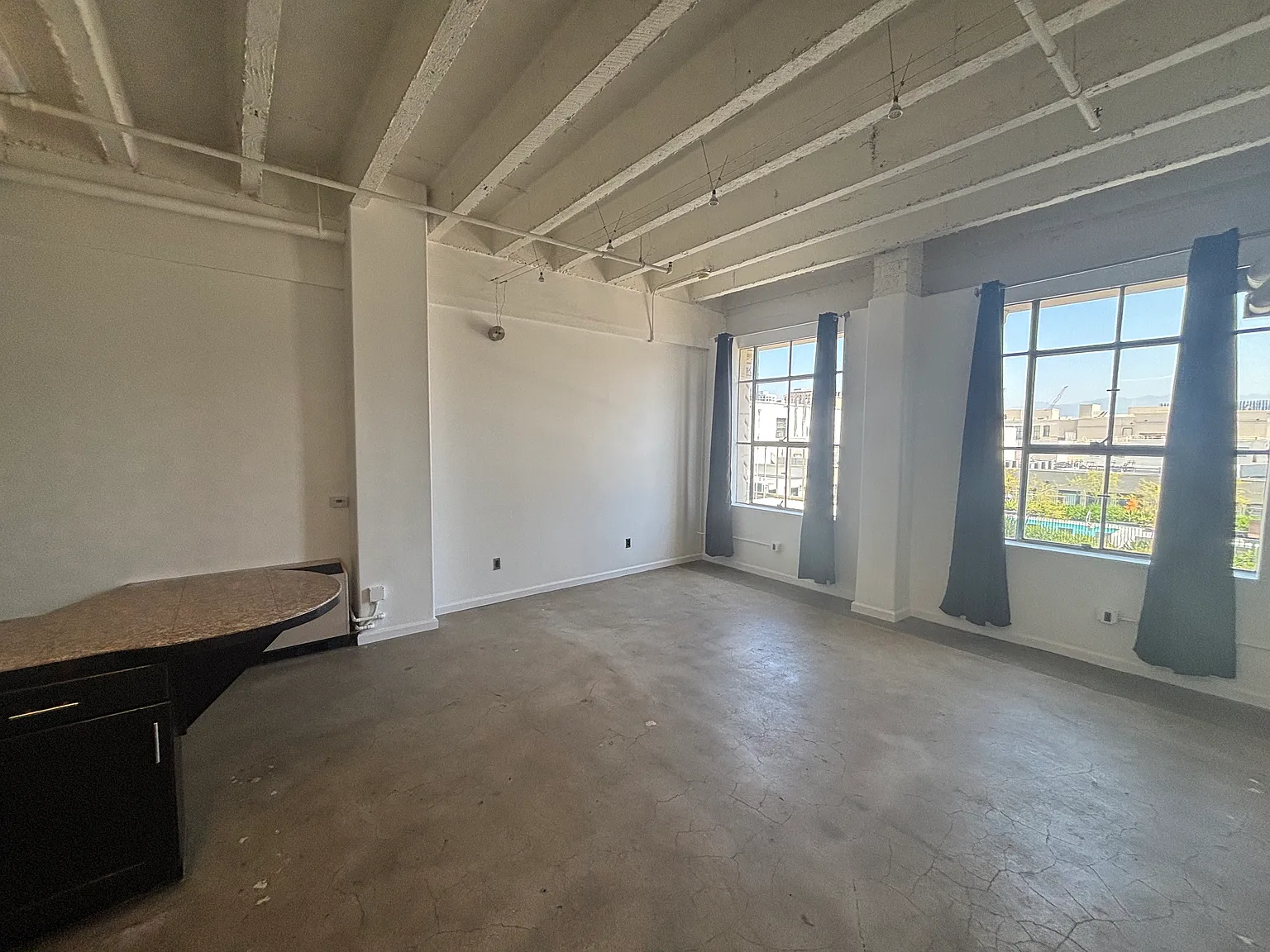 1 bed, 700 sqft, $1,950 — Photo 4