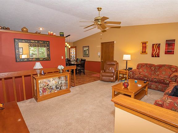 4th image of 4114 Woodlake Ct