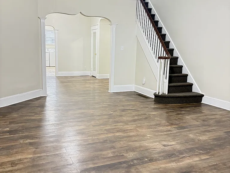 Spacious living room