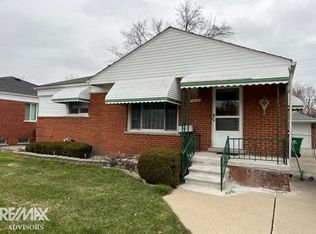 19095 Ash Ave, Eastpointe, MI 48021
