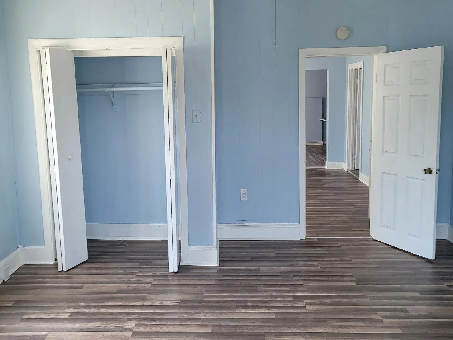 3 bed, 2586 sqft, $2,900 — Photo 4