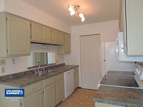 5th image of 1526 Timberwood Ct #1526