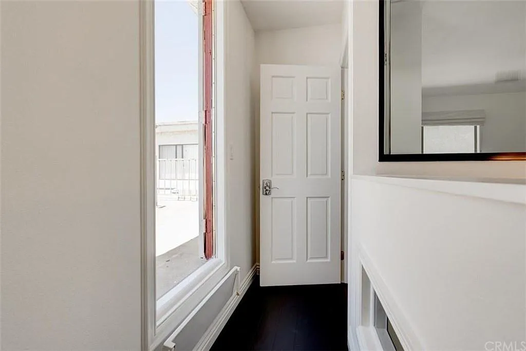 10676 Wilkins Ave — Photo 2