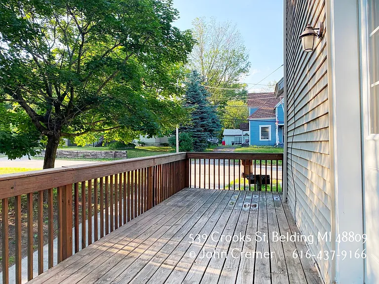 539 Crooks St — Photo 6