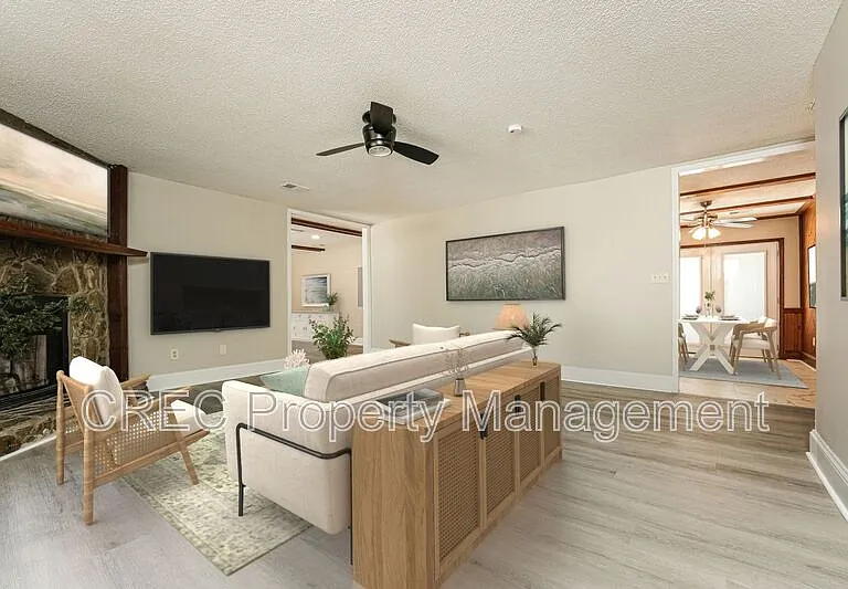 213 Sagebrush Ln — Photo 4