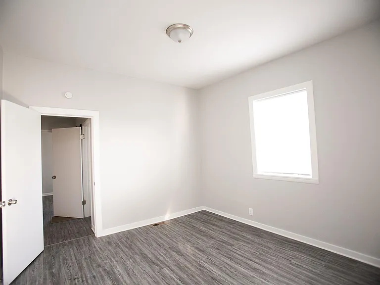 3119 S Izard St — Photo 12