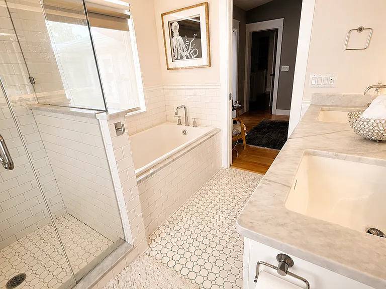 70 Gardenia St — Photo 18