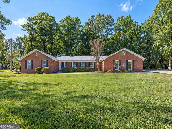 109 Oakdale Dr, Lagrange, GA 30240