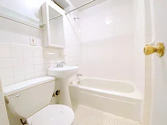 Rented by Manhattan Spaces