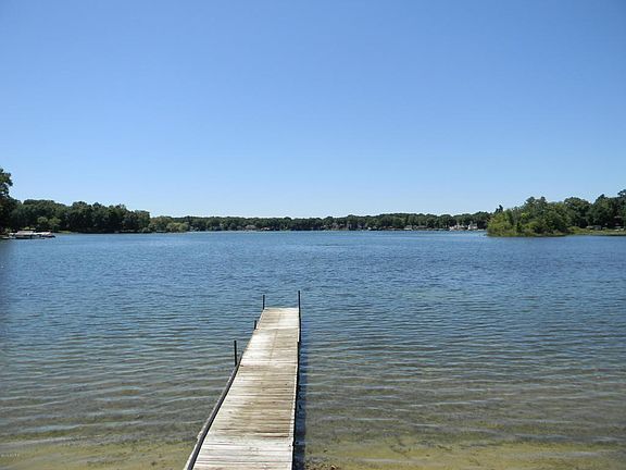 2nd image of 1381 E Crooked Lake Dr