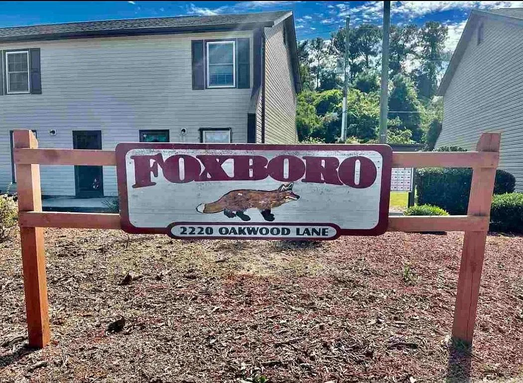2 bed, 1.5 bath, 1088 sqft, $1,450 — Photo 1