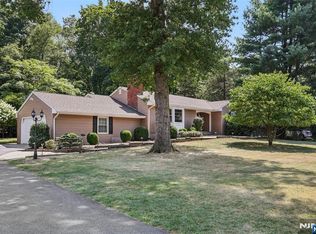 398 S Central Ave, Ramsey, NJ 07446