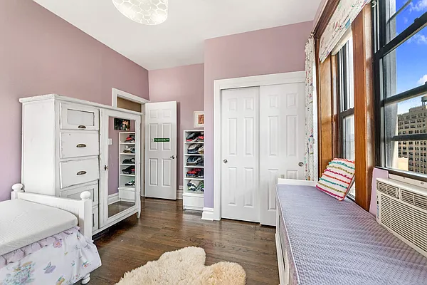 Sold by Compass | media 21