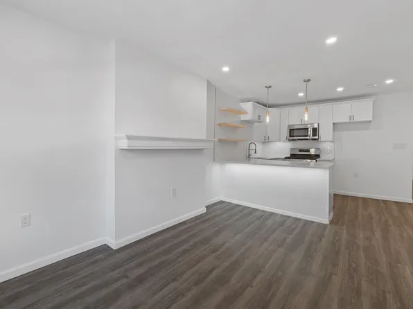 540 Martin Luther King Jr Drive image 12 of 40