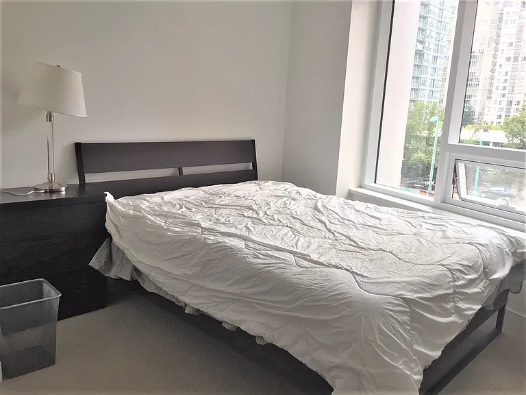 68 Smithe St #522 — Photo 5