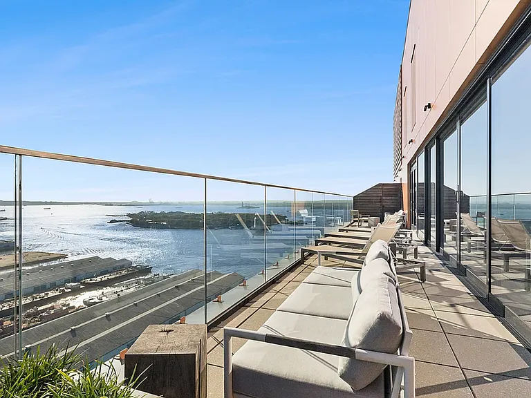 50 Bridge Park Dr #20E — Photo 13