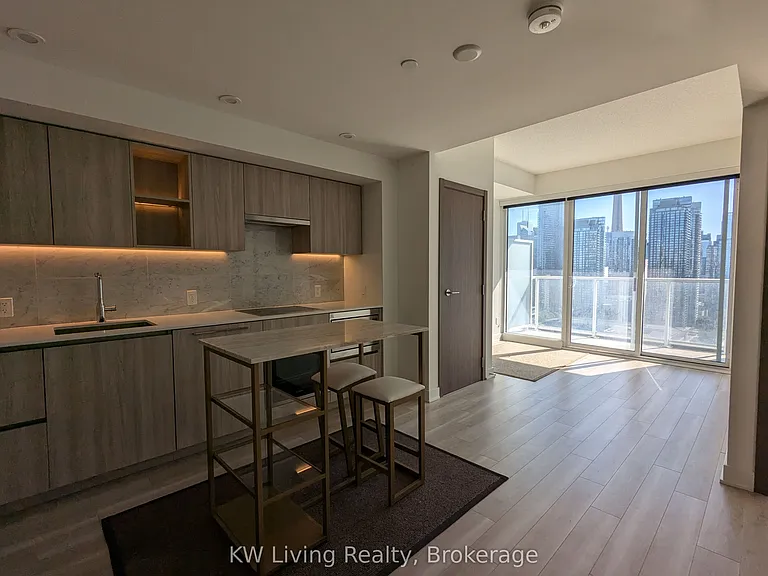 17 Bathurst St #3012 — Photo 1