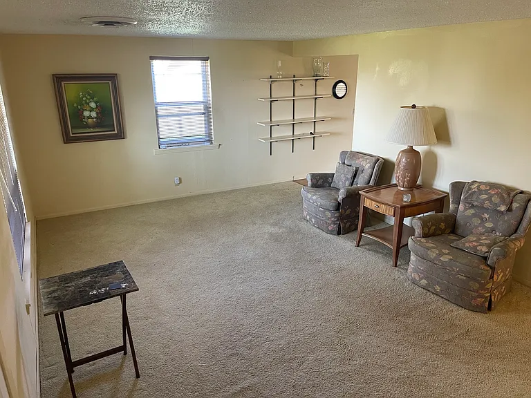 219 Allen Dr — Photo 11