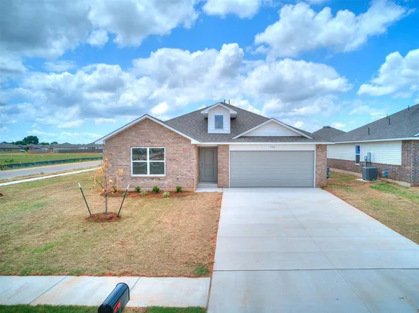 949 S Buffalo Ln, Mustang, OK 73064