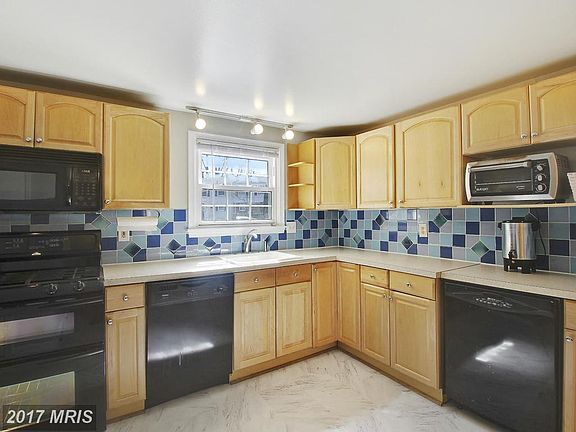 2nd image of 3363 Tidewater Ct #B-9