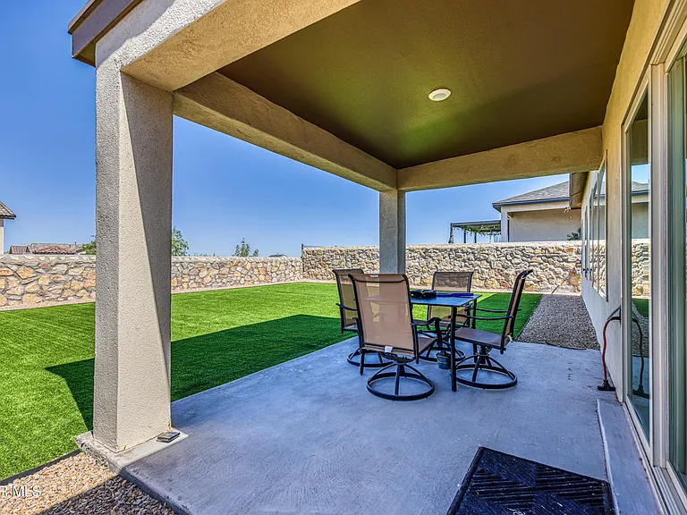 2245 Small Mountain Pl — Photo 18