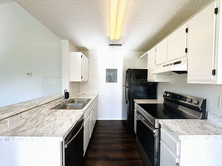 2608 Grassy Point Dr #206 — Photo 7