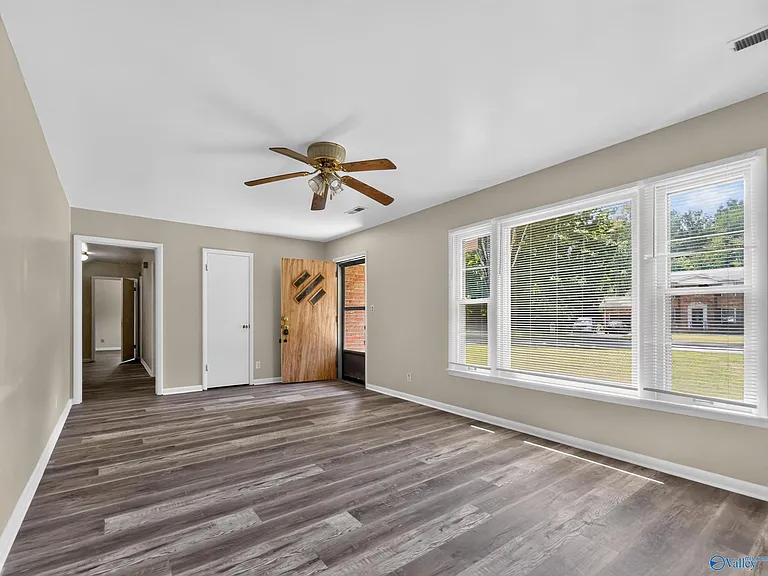 2303 Lynn Rd NW — Photo 18